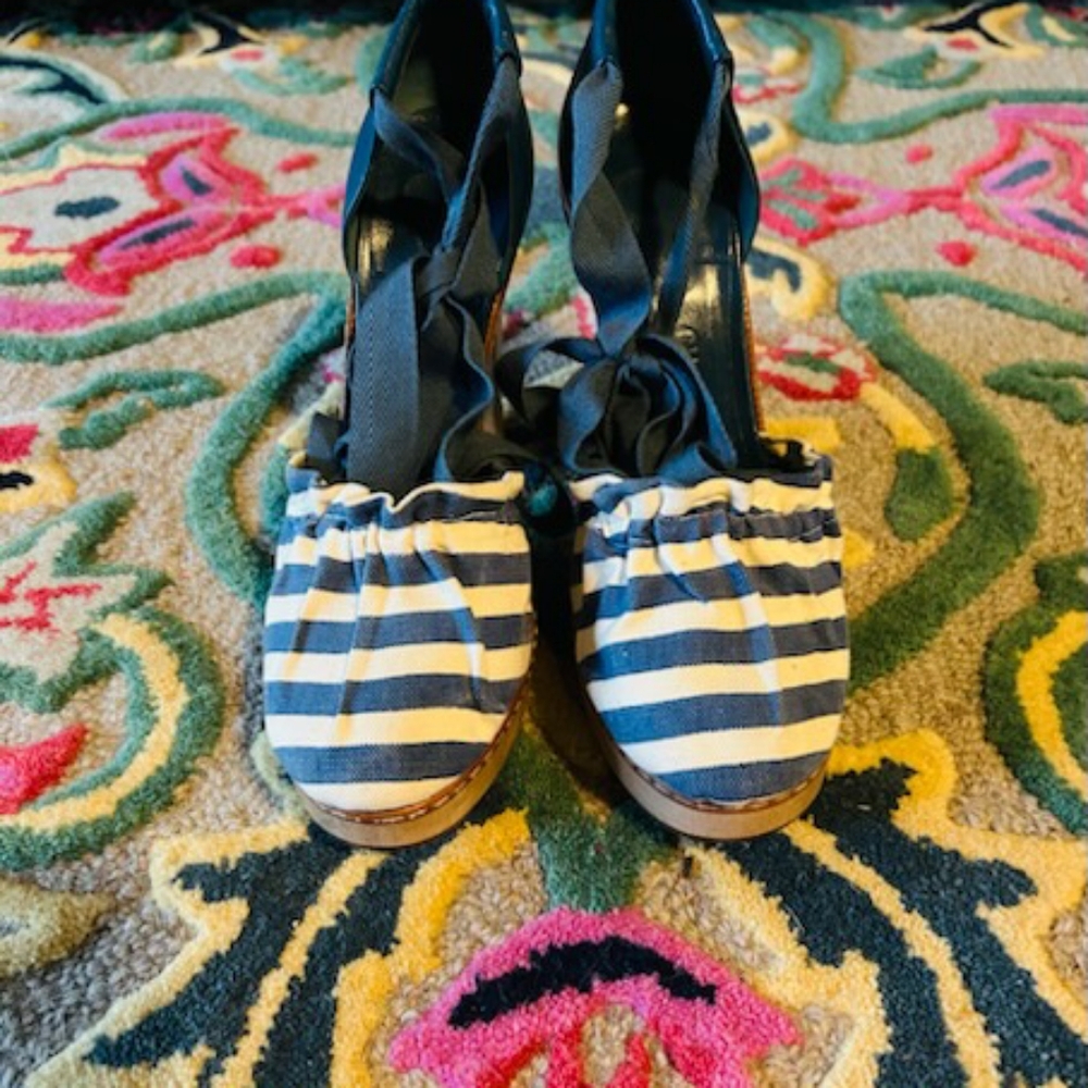 Chloe blue/beige canvas/leather wraparound wooden stacked platform shoes 39.